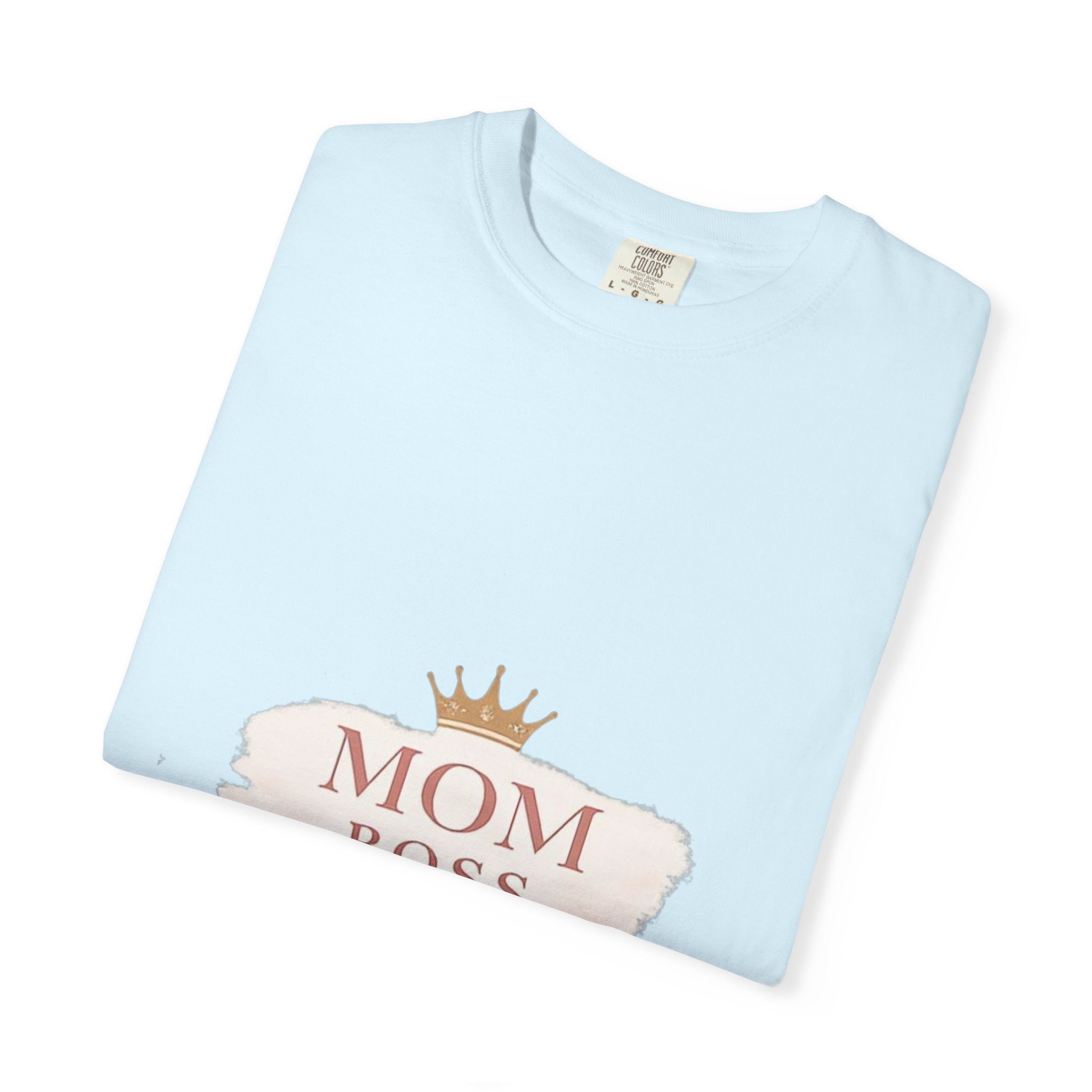 Mom Boss T-Shirt – Feminine Crown Graphic Tee for Mothers | Mother's Day Gift