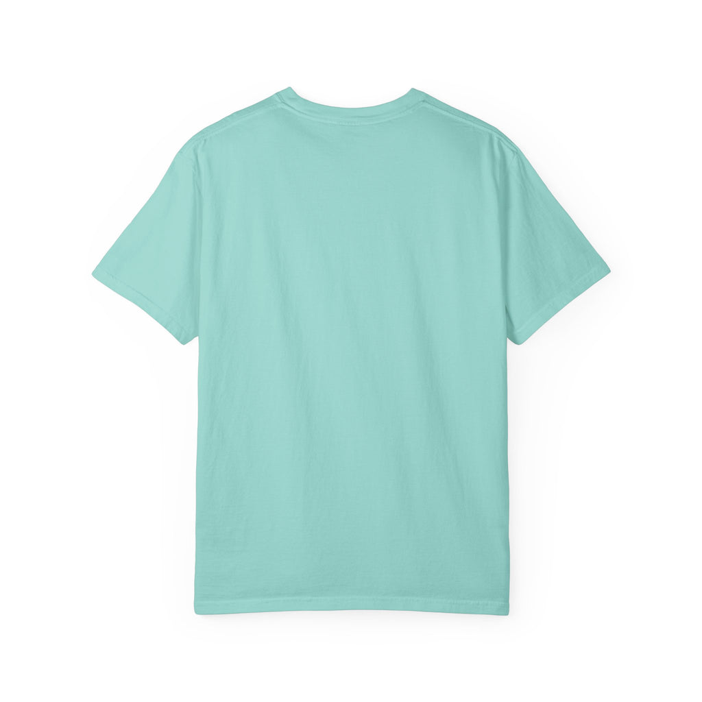 Mom Boss T-Shirt – Feminine Crown Graphic Tee for Mothers | Mother's Day Gift
